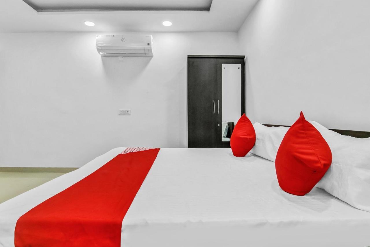 Flagship Hotel Secret Mirage Near Rithala Metro Station Új-Delhi Kültér fotó