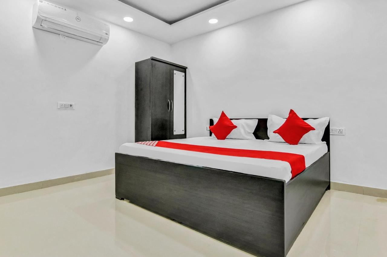 Flagship Hotel Secret Mirage Near Rithala Metro Station Új-Delhi Kültér fotó