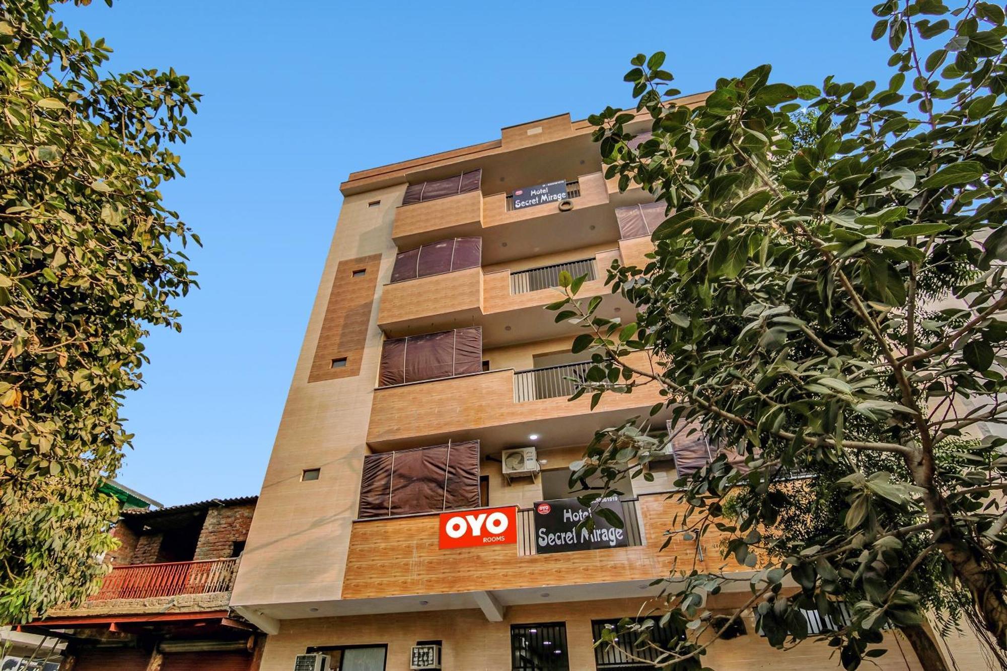 Flagship Hotel Secret Mirage Near Rithala Metro Station Új-Delhi Kültér fotó