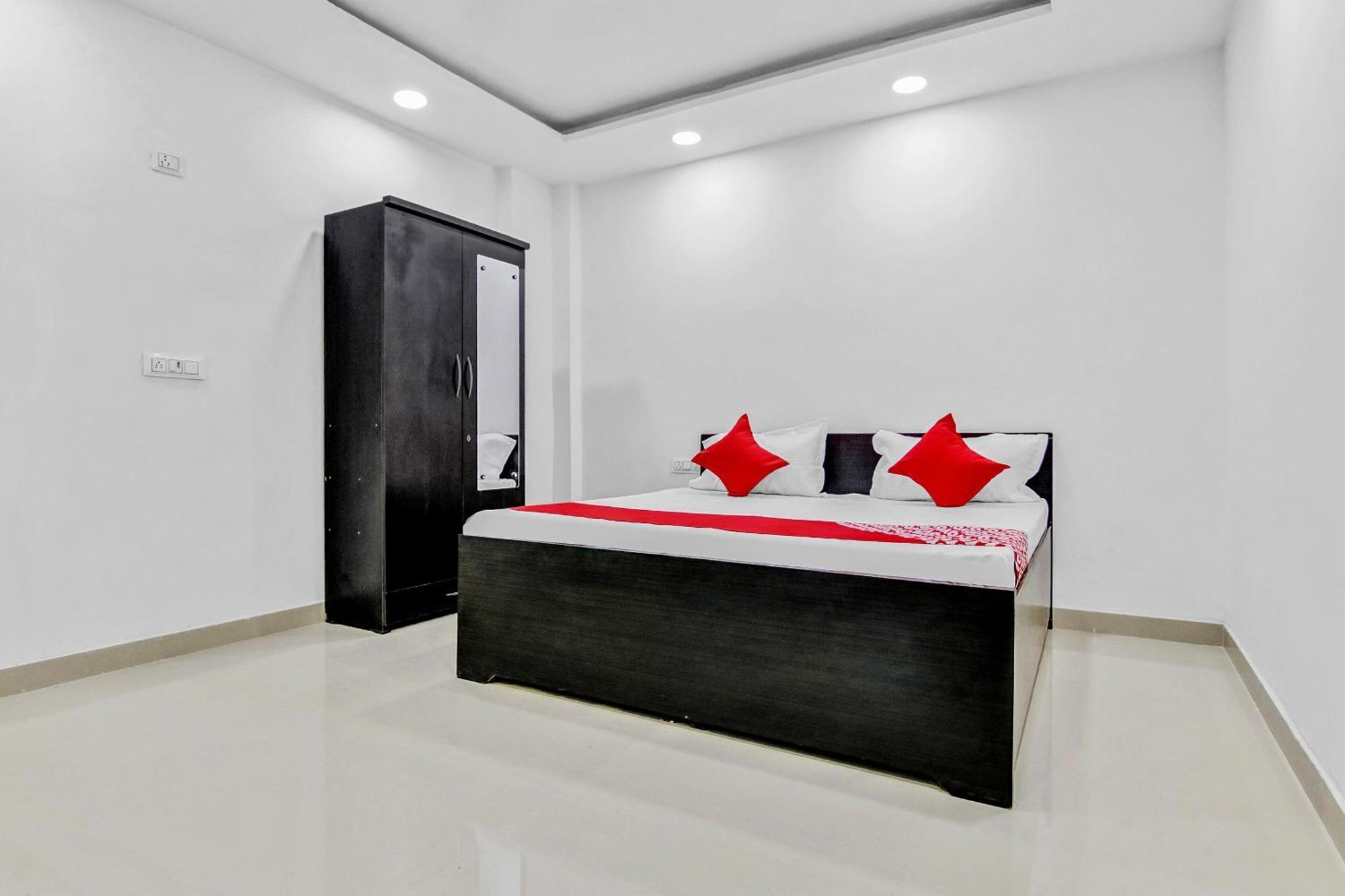 Flagship Hotel Secret Mirage Near Rithala Metro Station Új-Delhi Kültér fotó