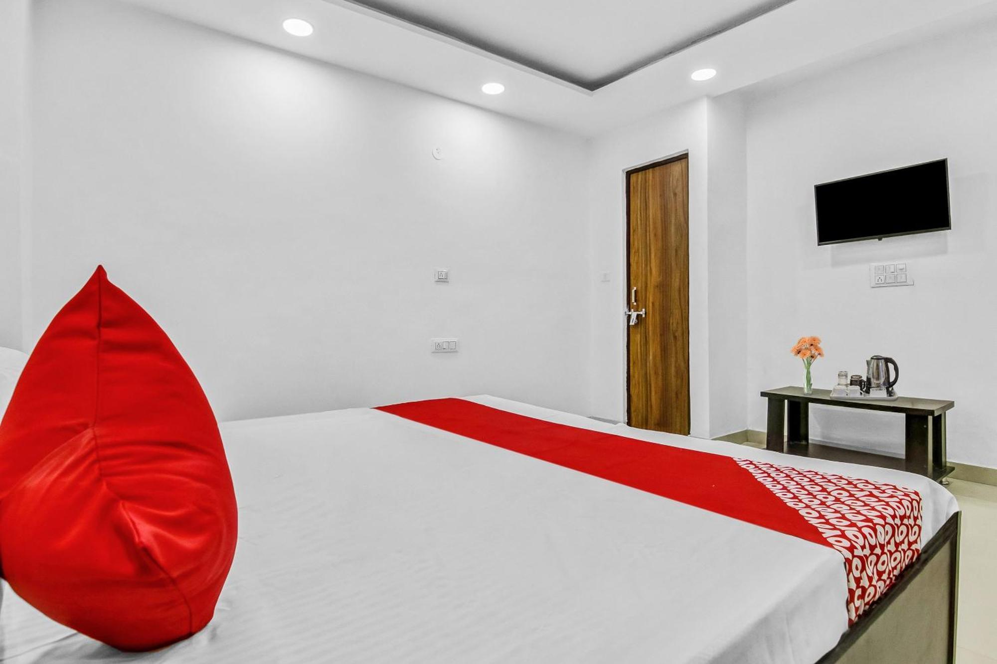 Flagship Hotel Secret Mirage Near Rithala Metro Station Új-Delhi Kültér fotó