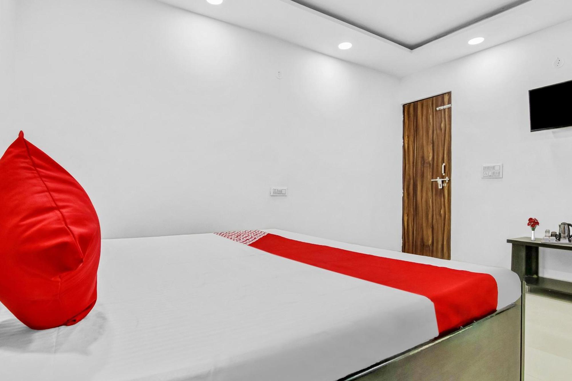 Flagship Hotel Secret Mirage Near Rithala Metro Station Új-Delhi Kültér fotó