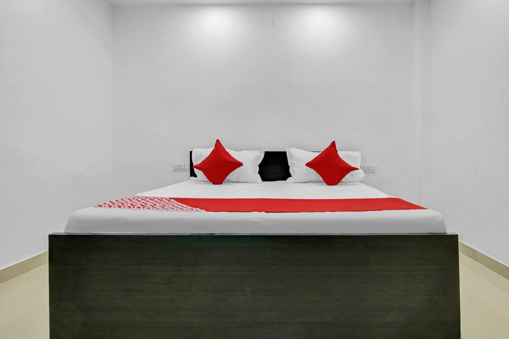 Flagship Hotel Secret Mirage Near Rithala Metro Station Új-Delhi Kültér fotó