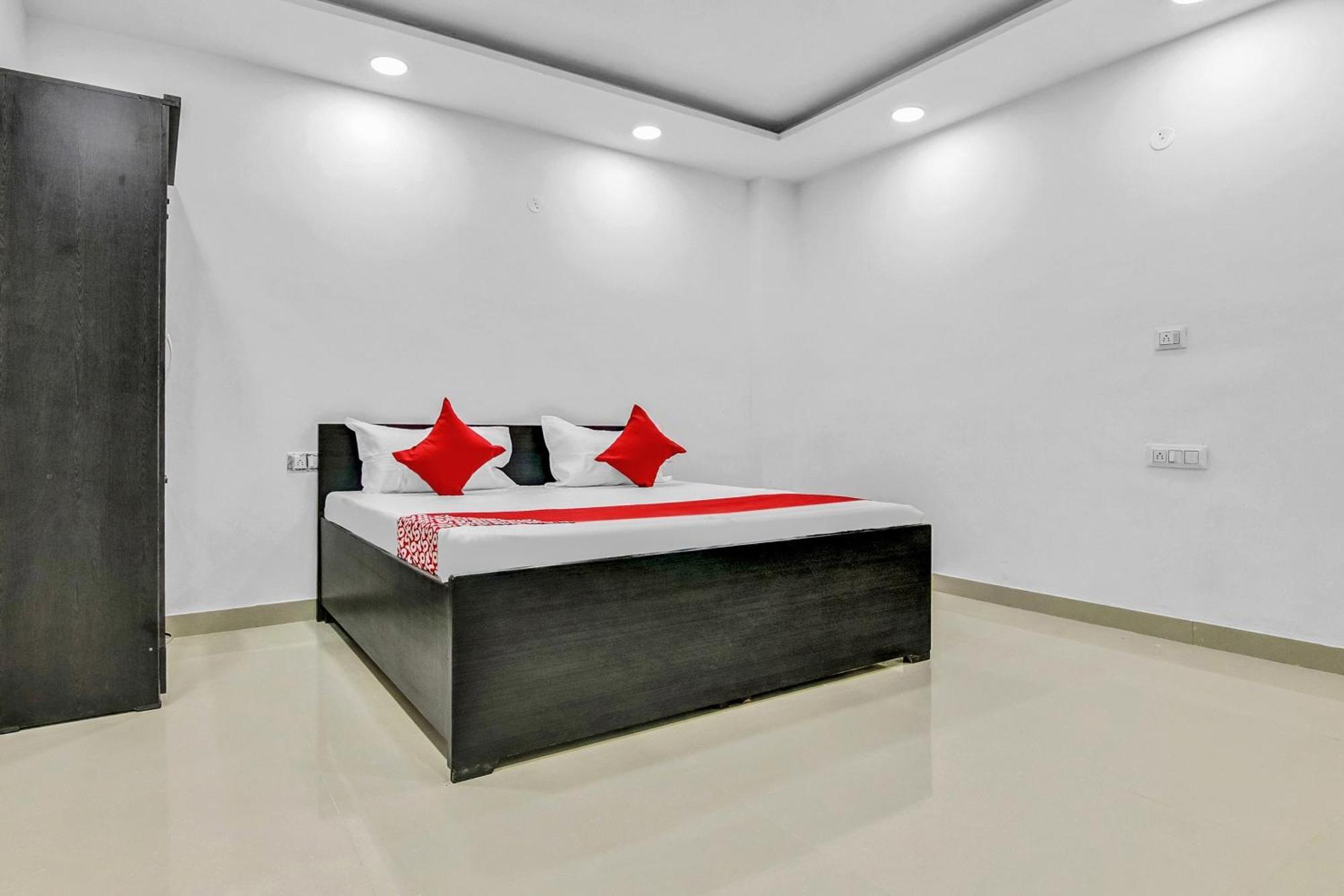Flagship Hotel Secret Mirage Near Rithala Metro Station Új-Delhi Kültér fotó