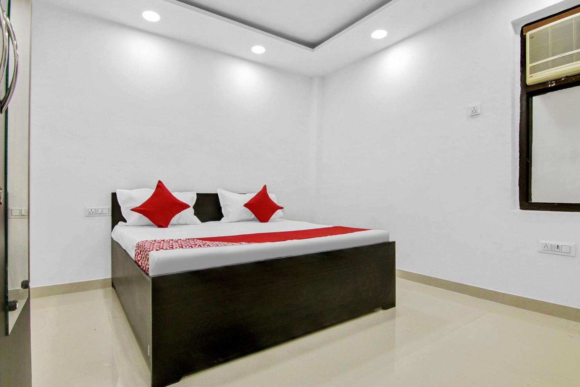 Flagship Hotel Secret Mirage Near Rithala Metro Station Új-Delhi Kültér fotó